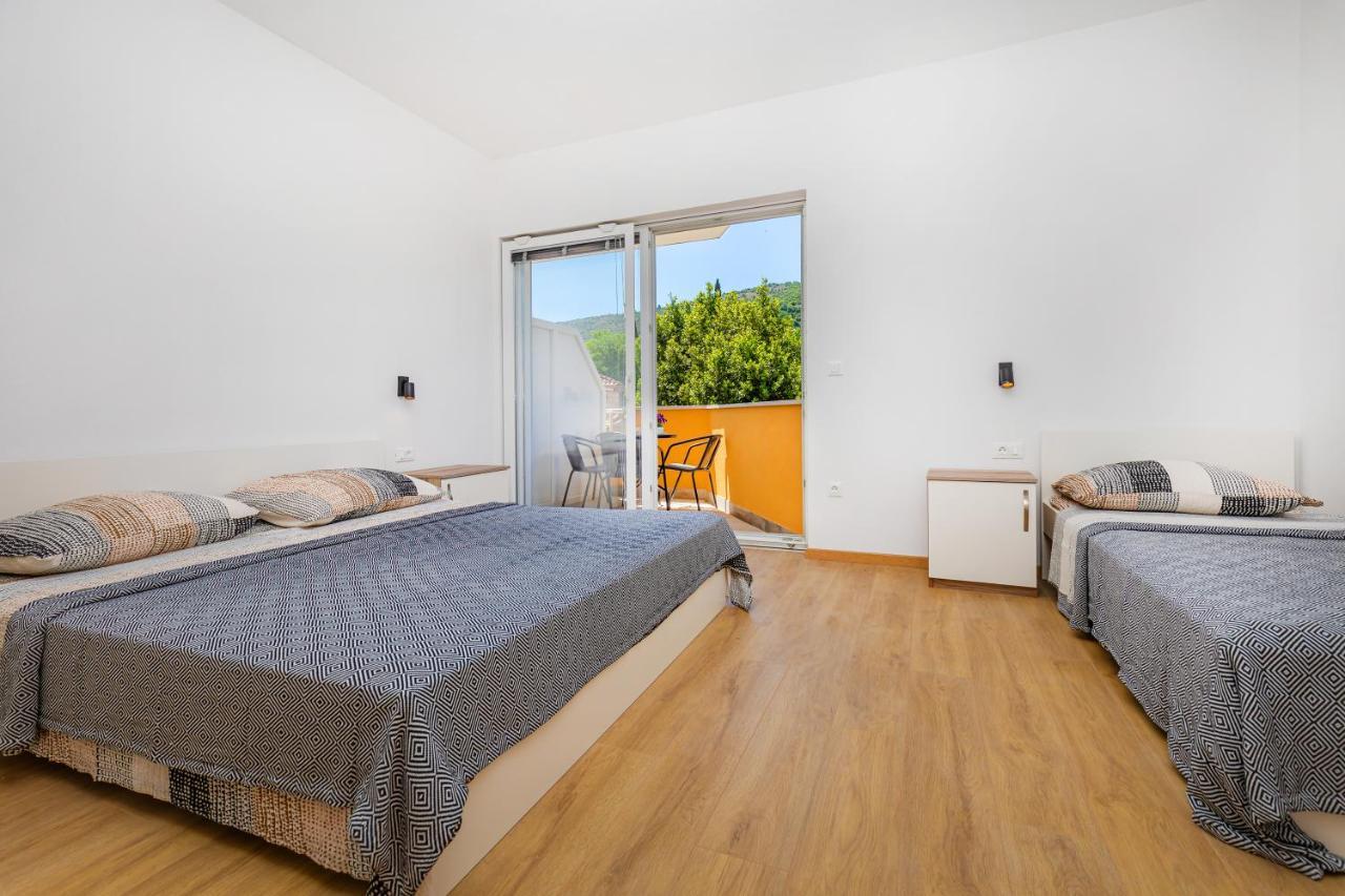 Olive Tree Apartment 1 Prijevor Extérieur photo