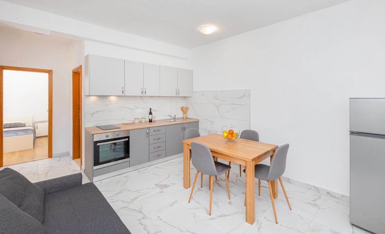 Olive Tree Apartment 1 Prijevor Extérieur photo