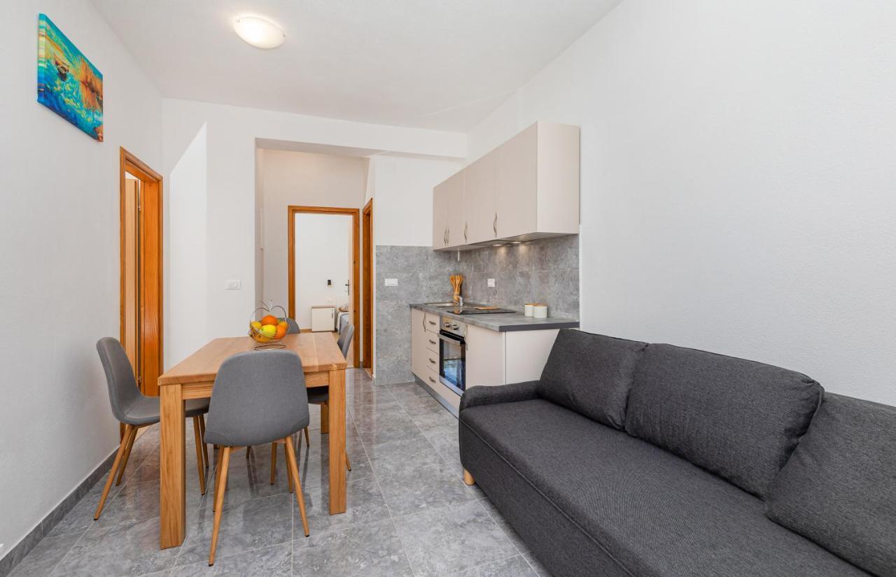Olive Tree Apartment 1 Prijevor Extérieur photo